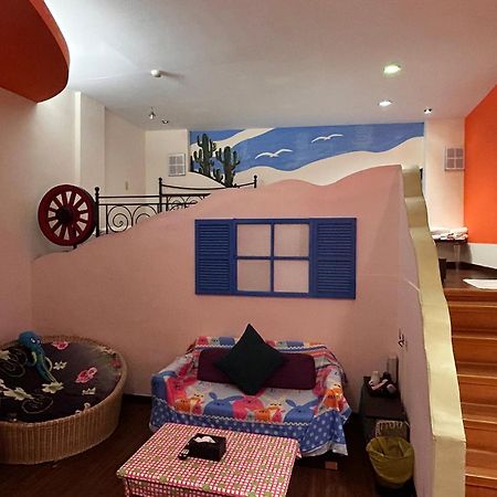 Old Street Seaview Homestay Джиуфен Екстериор снимка