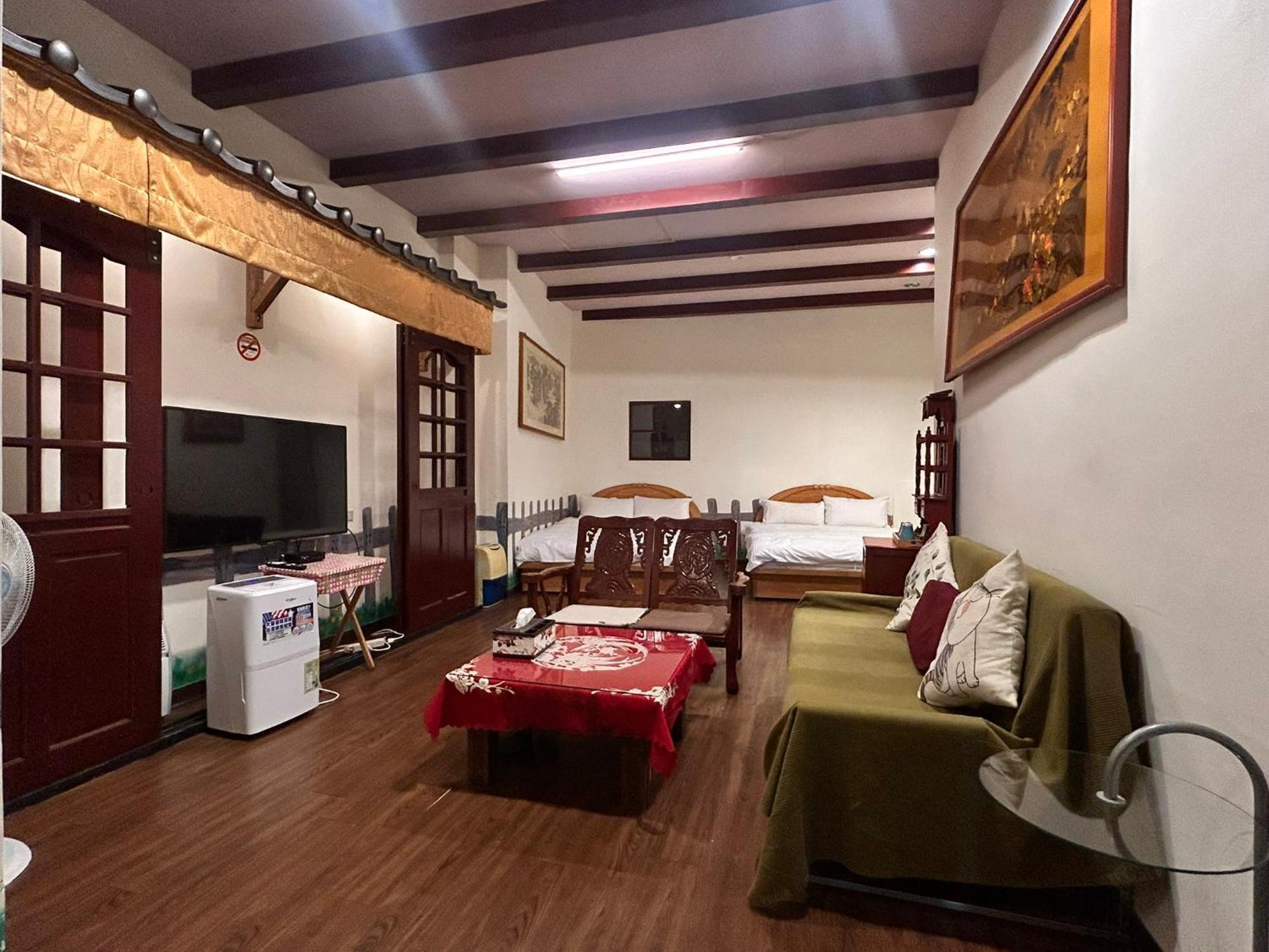 Old Street Seaview Homestay Джиуфен Екстериор снимка