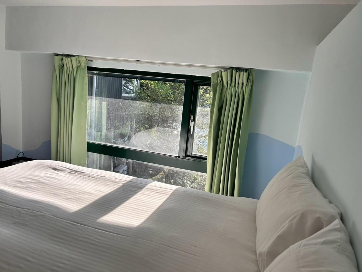 Old Street Seaview Homestay Джиуфен Екстериор снимка