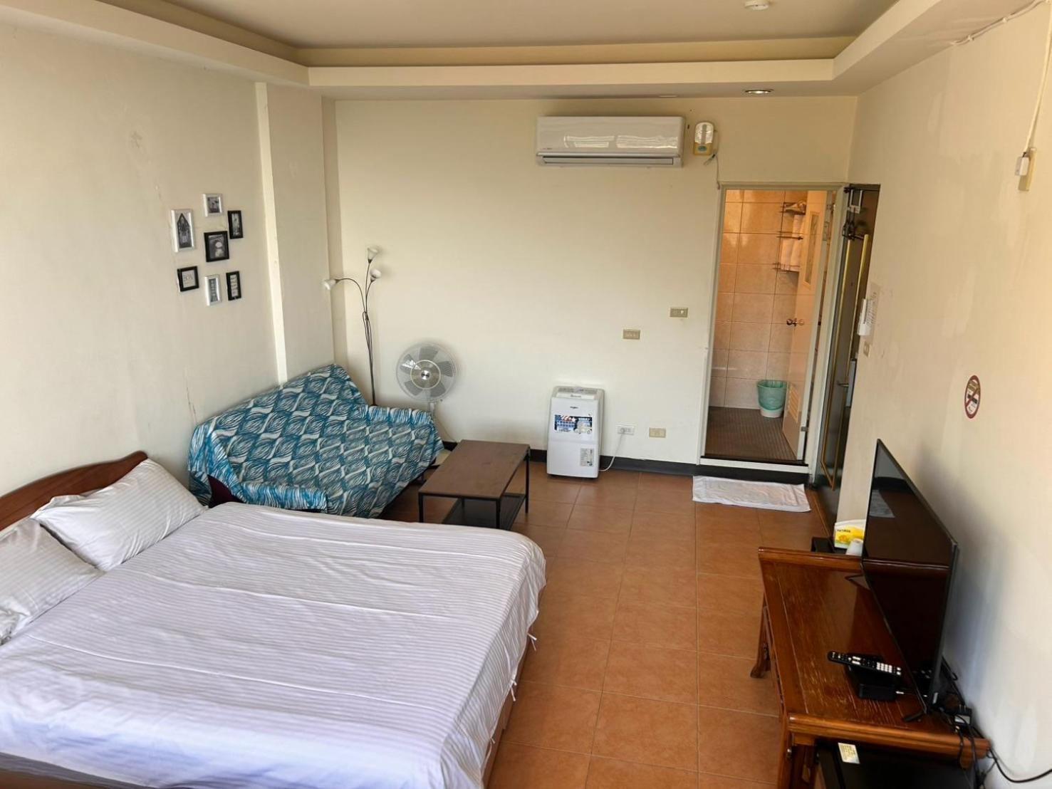 Old Street Seaview Homestay Джиуфен Екстериор снимка